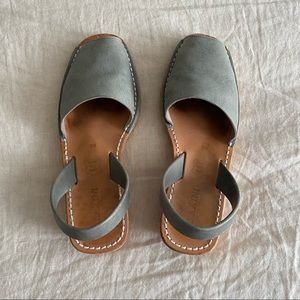 Calaxini Wedge Sandal - gris